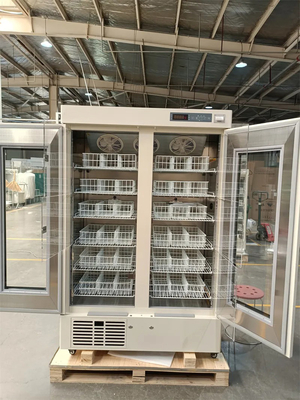 304 stainless steel 658L Vertikal Blood Bank kulkas 4°C Untuk penyimpanan sampel darah